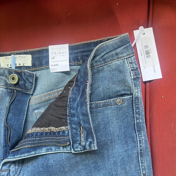 Tribal, willow tree, boutique, hugging, high-rise flare, ankle size 14 NWT - Picture 8 of 8